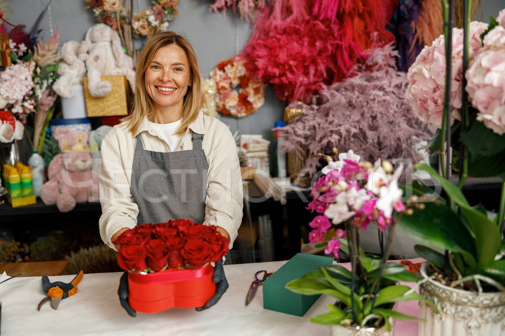 Салон цветов «Sicilia flowers» рядом с ЖК «Еропкинский, 16»